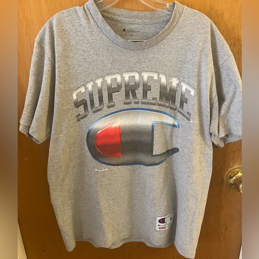 Supreme/Champion t shirt size medium